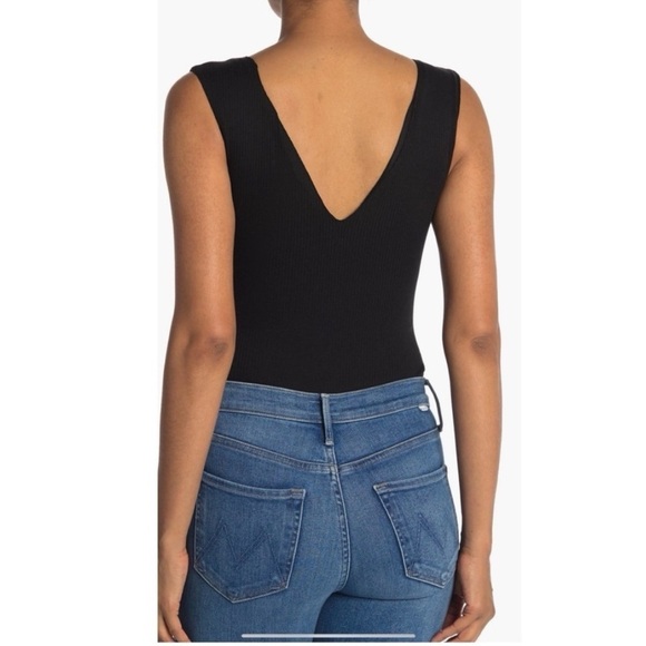New AFRM Mooni Ribbed Double V-neck Sleeveless Bodysuit In Black Size Small - Picture 3 of 11